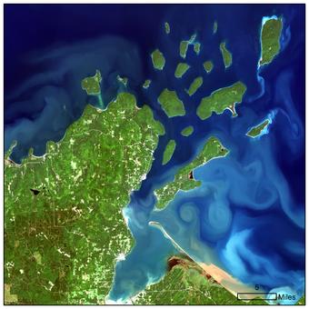 Landsat 8 image of the Apostle Islands in Lake Superior 