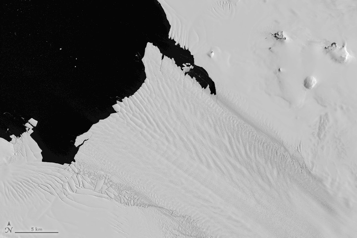 Landsat 9 image showing Antarctica's Pine Island Glacier’s ice shelf in January 2024.