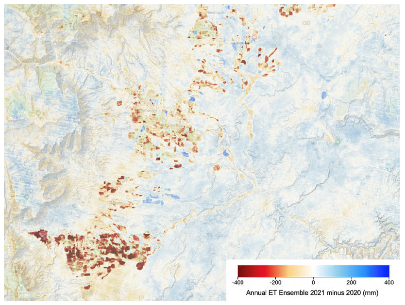 A map showing the difference in annual evapotranspiration between 2021 and 2020 in Ferron and Castle Dale, Utah.